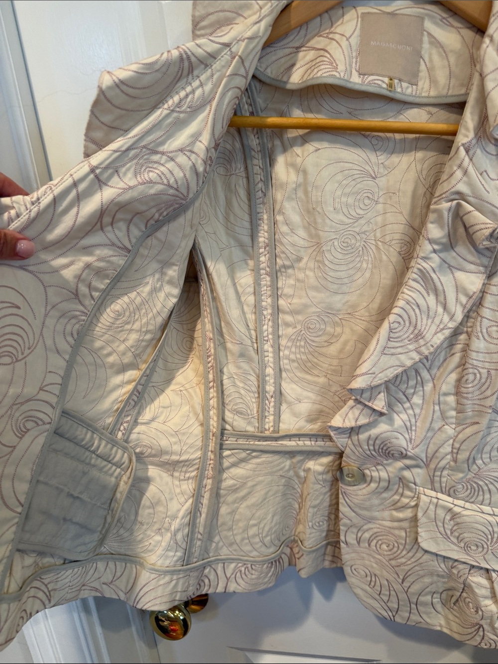 Magaschoni Cream Swirl-Pattern Ruffle Blazer - Picture 5 of 8